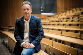 Alexander Kuhn_M2_2110